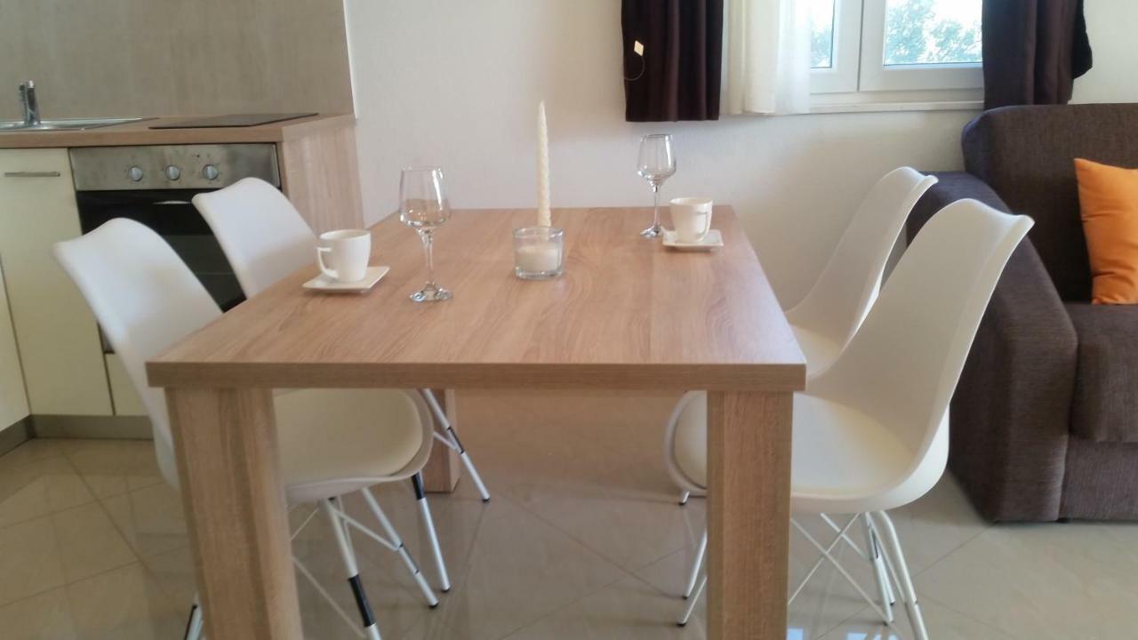 Apartments Anaivana Trogir Bagian luar foto