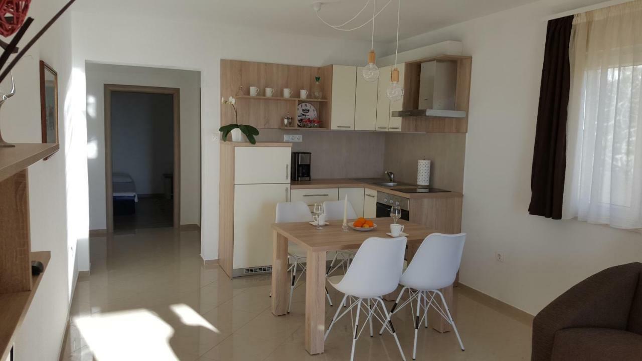 Apartments Anaivana Trogir Bagian luar foto