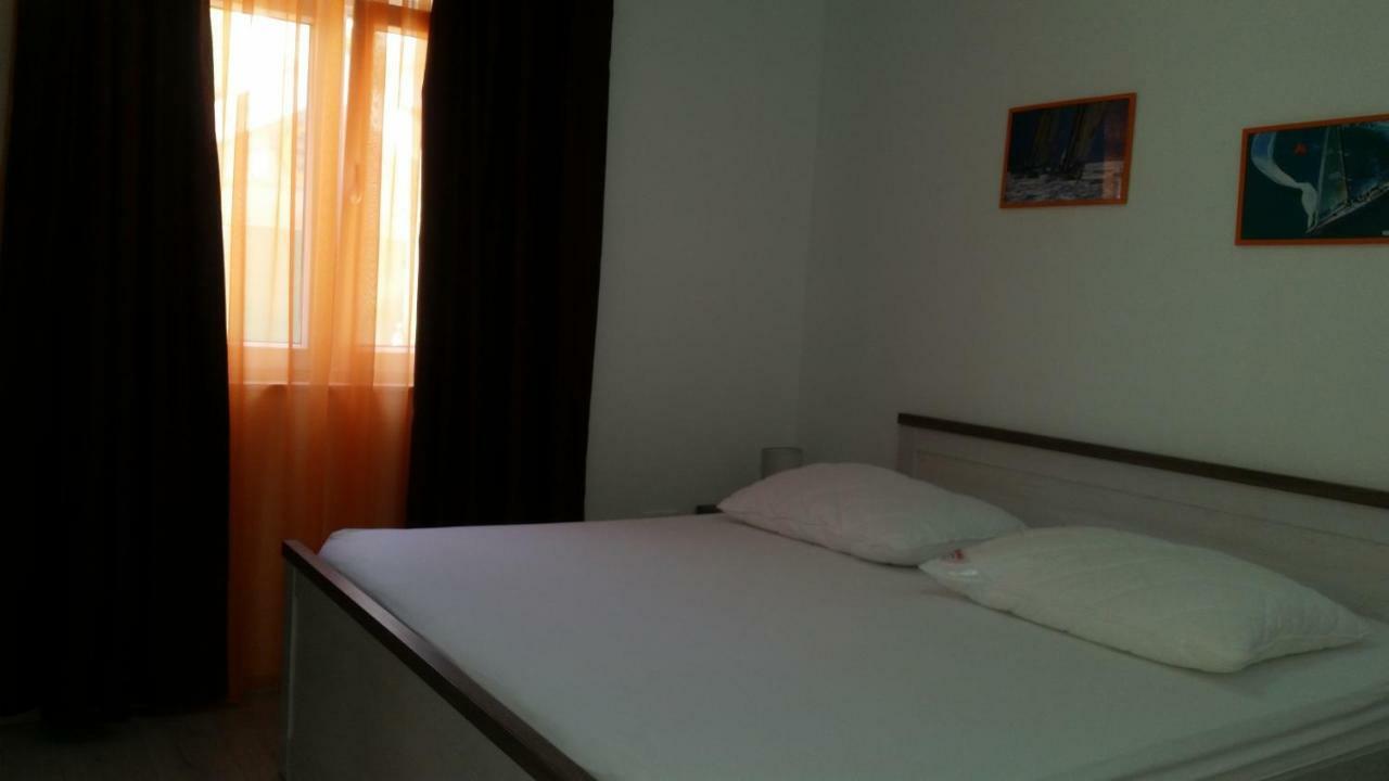 Apartments Anaivana Trogir Bagian luar foto