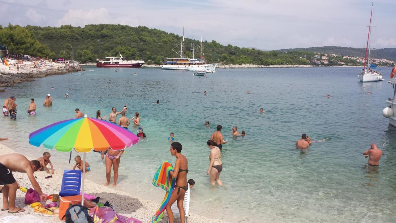 Apartments Anaivana Trogir Ruang foto