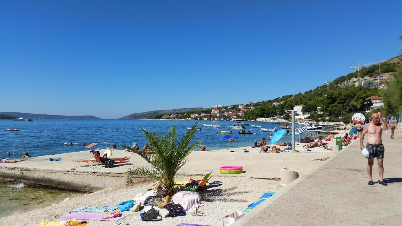 Apartments Anaivana Trogir Ruang foto